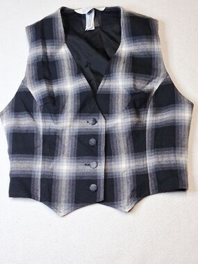 Pure Virgin Wool laid Black & White Women's Vest